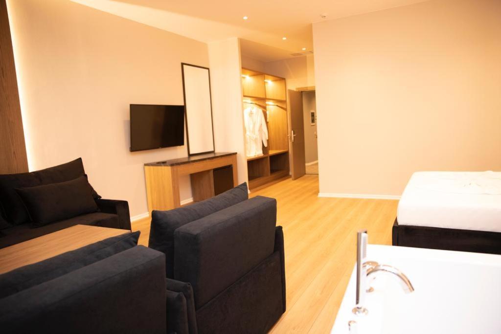 Hotel Continental Durres Ngoại thất bức ảnh