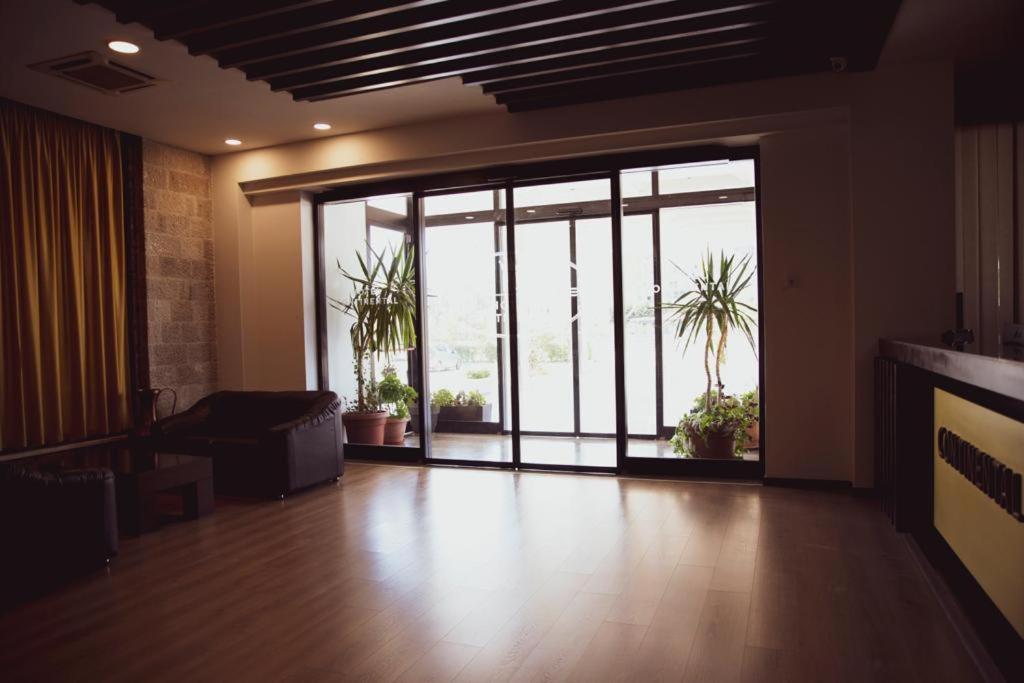 Hotel Continental Durres Ngoại thất bức ảnh