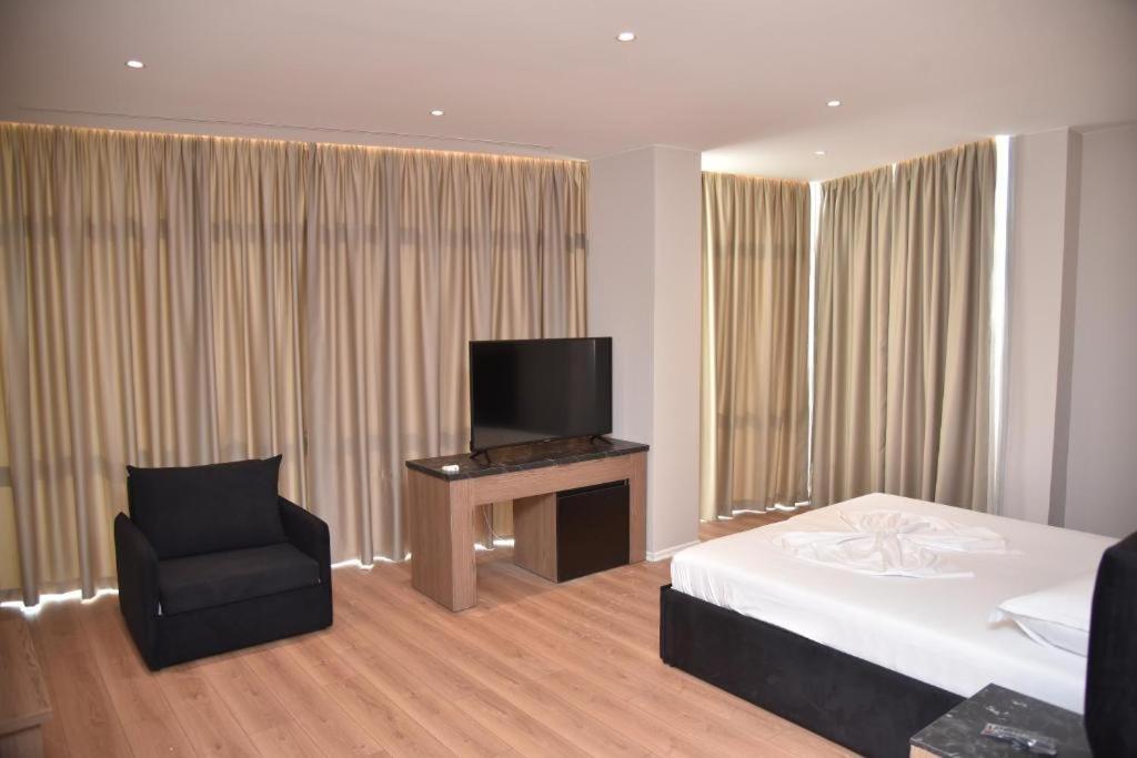 Hotel Continental Durres Ngoại thất bức ảnh